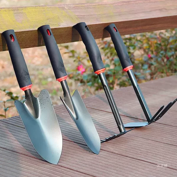 Four-piece garden shovel set